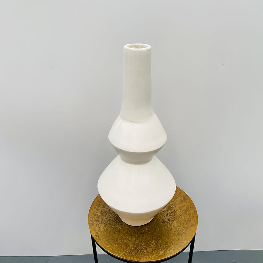 Vase Angelina haut blanc artisanal en terre cuite décoration boutique plume magasin de décoration Rouen Le petit-Quevilly Normandie