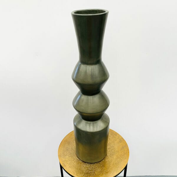Vase Olivia haut kaki artisanal en terre cuite hauteur 77 cm déco boutique plume Rouen le petit quevilly Normandie