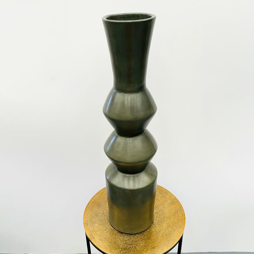 Vase Olivia haut kaki artisanal en terre cuite hauteur 77 cm déco boutique plume Rouen le petit quevilly Normandie