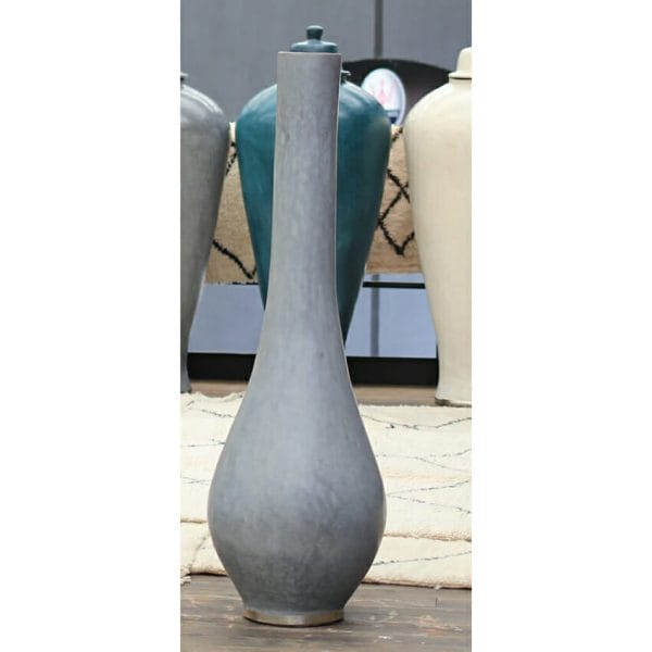 Grande jarre vase en terre cuite forme bouteille d'orangina grise