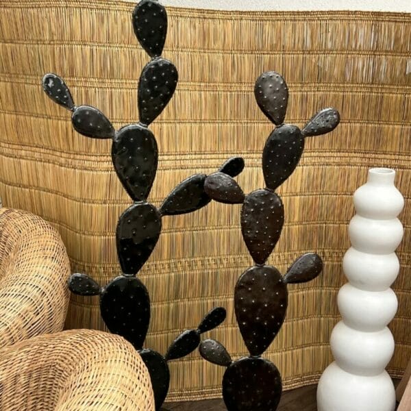 sculpture cactus artisanal en métal à plusieurs branches décoration boutique Plume magasin de déco rouen le petit quevilly normandie