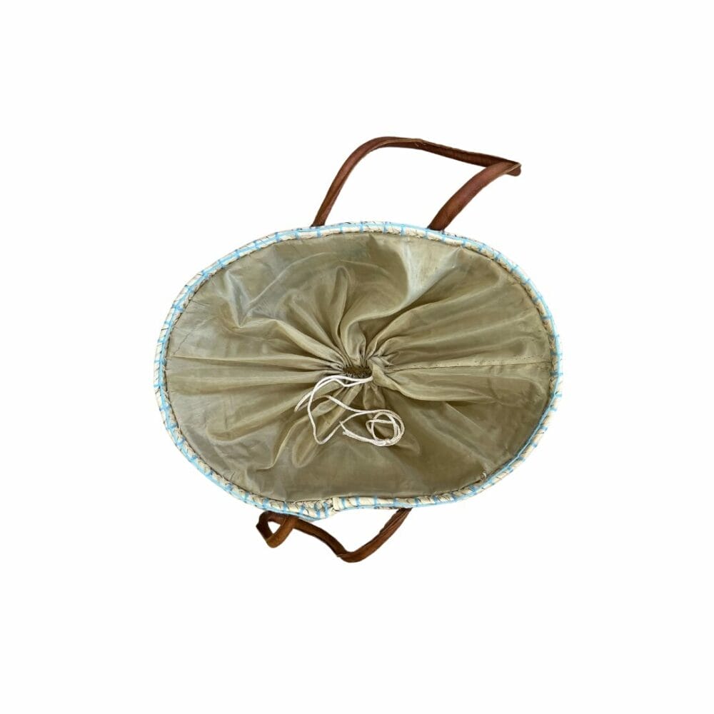 Cabas paille avec anse en cuir et motif brodé boutique Plume magasin de déco Rouen Le petit Quevilly Normandie