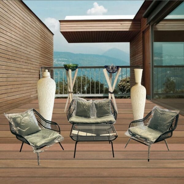 Salon de jardin 4 pièces deux fauteuils, un banc et une table meuble décoration de la boutique plume magasin de déco aux docks 76 à rouen