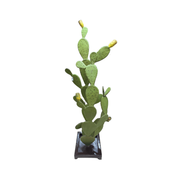 Sculpture cactus en métal artisanale une décoration de la boutique Plume magasin de déco aux docks76 à Rouen normandie